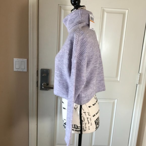 NWT SUN + MOON Long Sleeve BOXY Turtleneck Sweater - Picture 3 of 4